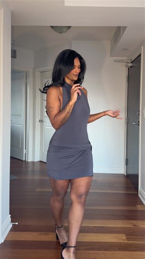 taking a shot for everytime i say “comfy” or “cute” would make for a great valentines drinking game too just saying 😂 x red corset @Garage Clothing x all jeans & blue dress @D Y N A M I T E x striped shirt @Roots x hoodie, jogger & heart shirt @Brunette The Label x black dress @Commense . . . #valentinesoutfit #datenightoutfit #fyp #outfitideas #galentines