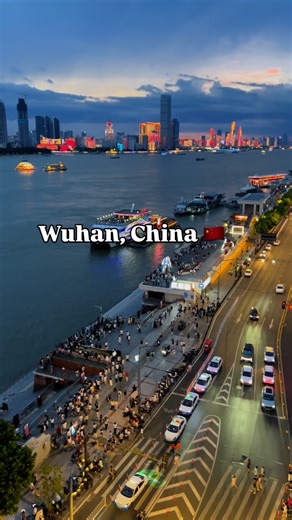 Didier NIYONKURU on Instagram: "Did you know that Wuhan is this beautiful? Welcome to Jianghan ❤️🇨🇳"