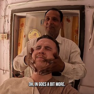Crazy $0.80 Shave and Massage in Indian Backstreet 🇮🇳 | Jack Aynsley Travel