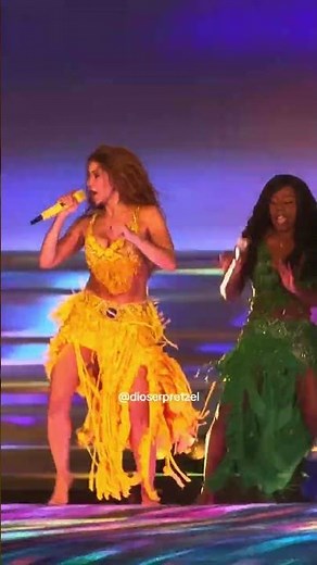 Shakira - Waka Waka (Live In Copacabana/RJ) #Shakira #LMYNL #LMYNLWorldTour