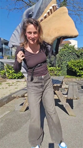 Welcome to online videos suit up mascots and making mascots with Anastasia #fursuit #mascot