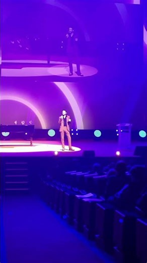 Incredible! Vincent Dedienne mentions Okkazeo at the As d'Or awards 🤩