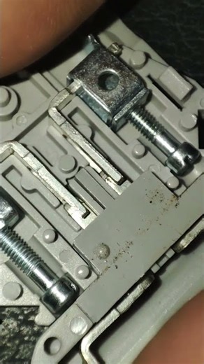 Fuse Terminal #viral #youtube #retro #youtubeshorts #repair #tutorial #diy #experiment