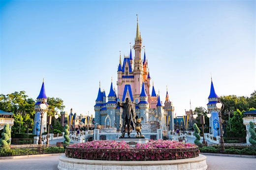 Group Petitions Disney World & Disneyland Over Changes in DAS Program | Chip and Company