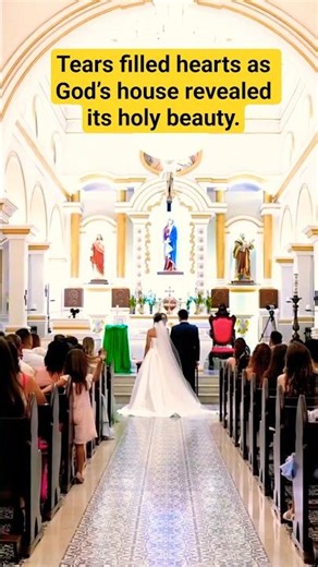 An Emotional Wedding Moment as the Bride Enters God’s House in Hallelujah #shorts