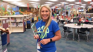 School Librarian Explains Accelerated Reader Books Many schools in our district use a reading program called Accelerated Reader. Students typically call it "A.R." In this video, Selina Walker, librarian at S. S. Dixon Primary School provides parents with an overview of how A.R. generally works. If you'd like to learn more, please contact your school's librarian. #srslibs | Santa Rosa County District Schools, Florida