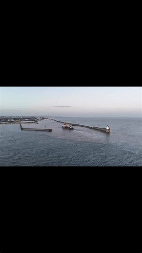 Dredger, no wonder your nit catching much fish in the river Blyth. 🐟 UKD Orca is a modern and highly versatile trailing suction hopper dredger. She is ideally suited for estuary and close-quarters dredging, combining compactness with capacity. Equipped with twin suction pipes fitted well aft, the vessel is capable of dredging in confined spaces making her ideal for maintenance dredging. The UKD Orca is equipped with a de-gassing installation, drag head jets and underwater overflow via an adjust