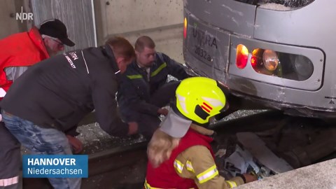 NDR Info: Schwerer Stadtbahn-Unfall im Bahnhof Messe/Ost in Hannover
