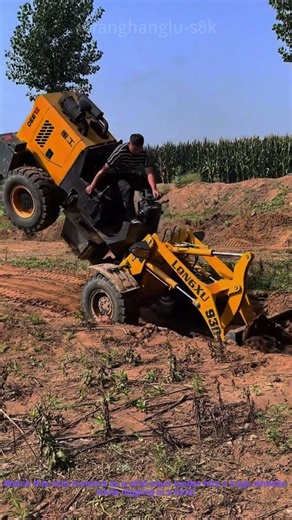 Skid Steer Wheelie Fail! Loader Nose Up on Dirt