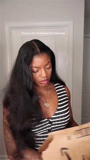 Unboxing Amazon Ear Stretching Kit ✨