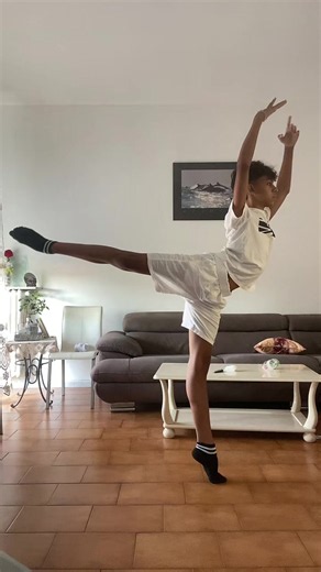 Kitri’s balance🪭 #ballet #kitri #balance #fyp #viral | Ballet