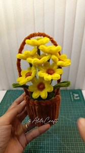 120K views · 1.8K reactions | Tutorial bunga pot mini untuk pemula..!!? By @AlitaCraft Order bunga atau bahan link nya ada di bio profil  #tutorialbungakawatbulu #alitacraft #bungaviral #trending #viral #homedecor #diy #handmade #crafting #diycrafts #craftfair #handmadegoods #fbpro #fyp #jangkauanglobal #sorotanpublik #kawatbulu #pipeclener #costumorder #fblifestyle | Evi Legazy | Facebook