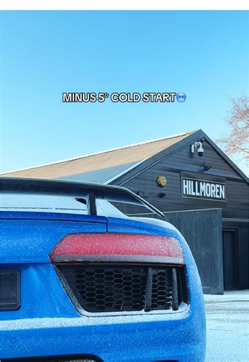 Cold Start Challenge in Audi R8 V10 at Minus 5° C