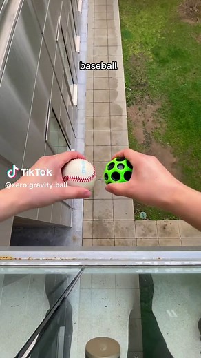 Come on give me something harder 😒 #viral #toy #ball #zerogravityball #moonball