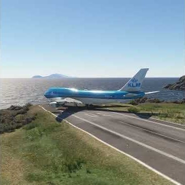KLM 747 Takes Off From the World’s Shortest Runway! 😱✈️
