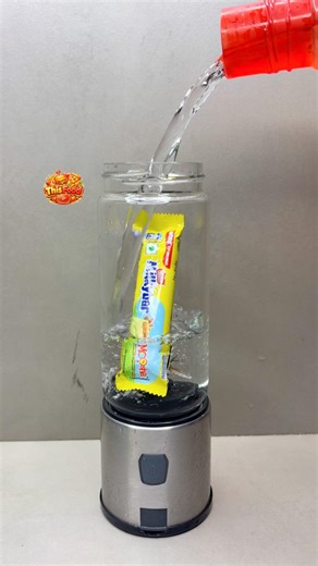 Milk Bar Vs, Mini Blender🤯