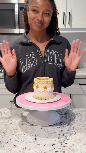 🎂 Home bakers — take your cake creations to the next level! With paper2eat’s Frosting Sheets Premium, you can turn any idea into stunning edible art — right from your kitchen. 🎨✨ ✨ Here’s why bakers love our Frosting Sheets Premium: ✅ Creative Freedom: Print anything you imagine — photos, patterns, characters, or full-color designs. ✅ Effortless & Fun: Whether you’re a beginner or a pro, it’s easy to decorate like a pastry artist. ✅ Tasty & Trustworthy: Subtle vanilla flavor and made with FDA-