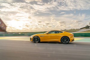 2021 Jaguar F-Type R at Lightning Lap 2021