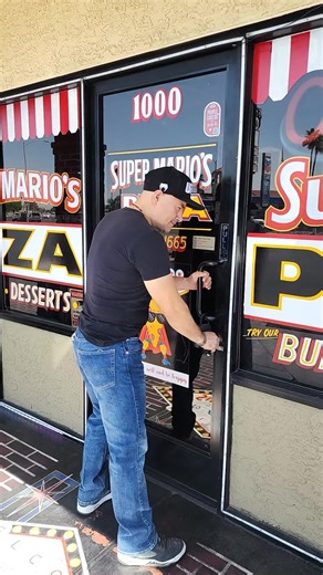 Super Mario's Pizza: Now Open 7 Days a Week!