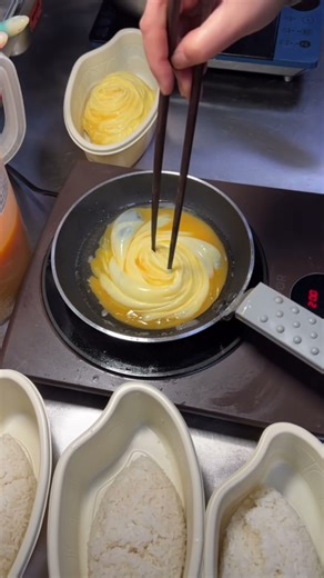 How to make tamagoyaki