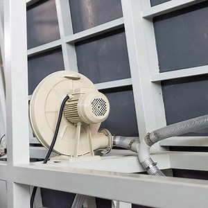 [Hot Item] Frame Cutting Forming Machine for Window-Blinds Extruder Profile Extrusion Line PVC Window-Door Equipment