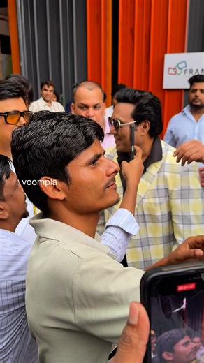 80K views · 341 reactions | govinda and his duplicate! doppelgänger scenes as this one pops out of the sets of a telly show | Voompla | Facebook