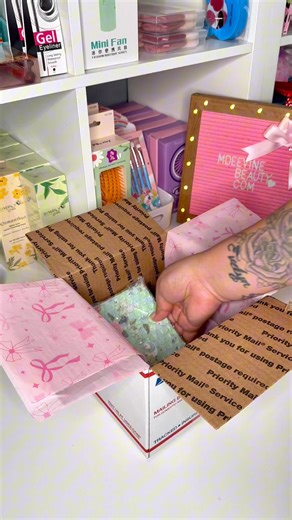 ✨Get ready to treat yourself! Enjoy FREE Shipping on every order when you shop with us at ️殺 ➡️ www.mdeevinebeauty.com  #beautyscoops #asmr #giftideasforher #asmrmakeup #coffeecup #asmr #satisfying #asmrmakeup #makeupaddict #makeup #beautyscoops #mystery #surprisescoops #makeup #makeupmusthaves #viralreelsfacebook #viralpost2025シ #reelstrending #trendingnow | MDeevine | Facebook