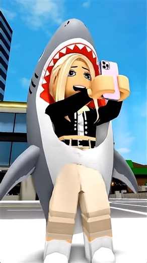 Not cute anymore trends with shark mom #trends #roblox