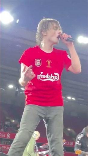 Gerard Way rocking a classic Liverpool jersey live on stage! ⚽⚡ #MyChemicalRomance