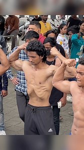 Public reaction 💪 #bodybuilder #publicreaction #shirtless #bodybuilding #gym | Hashmi Shaban