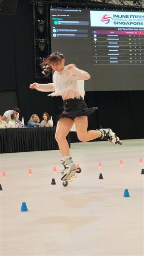 She is cute indeed #inline #inlineskating #inlineskate #skate