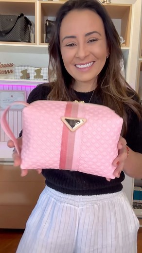 Tú me traes un poco loco, un poquititito loco 😂 Costura em todas as línguas Ja faz costura a sua ai também #costura #costuracriativa #costurafacil #costurandocomamor✂️❤️ #costuracreativa #sewing #sewingbag #artesã | Dani Delinski