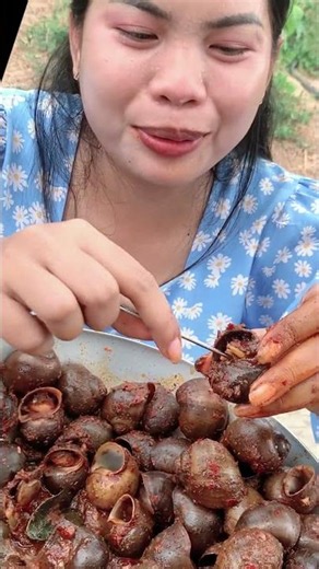 Eating Snails for the First Time ? 🐌 Please tell me delicious or not?