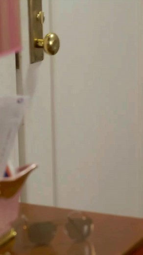 73K views · 1.3K reactions | are you obsessed with shoes like #CarrieBradshaw  | Style Files | Facebook