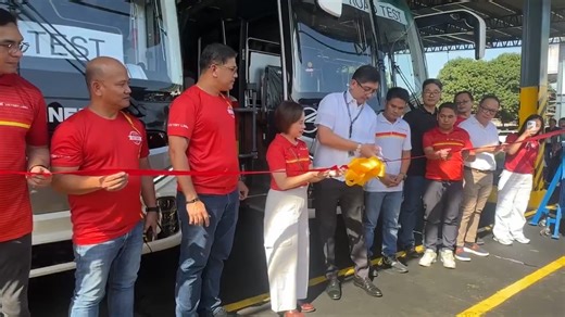 Victory Liner Inc. unveiled two new fully electric provincial commuter buses — a first for the company and the Philippines. | via Andrea Taguines, ABS-CBN News Link to full story in the comments section. | ABS-CBN News