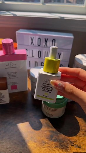 DIY cardboard skincare haul!🤭💓🦋 Tutorials are on Youtube: xoxocloudyfidgets!⚡️ #diy #skincare #haul #crafts #grwm #drunkelephant #glowrecipe #rarebeauty #summer #summervibes #cardboardcrafts #xoxocloudyfidgets #cardboardskincare