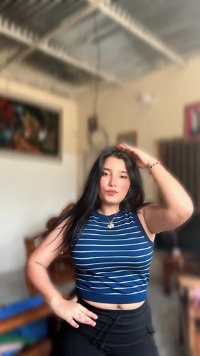 Shake that waistline 🫣 #like #fyp #venezuela🇻🇪 #guyanese #2025