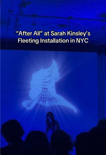 This ambient version of After All from Sarah’s Fleeting Installation event is soooooo Imogen Heap, SO GOOD ✋🎹💫 #sarahkinsley #fleeting #ambient #livemusic #audiovisual