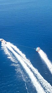 Thrills, laughter, and unforgettable family moments—your adventure starts here! 🌊🏝️ @hydrosportsfiji bit.ly/4gXeGeu #fijihappy | Shangri-La Yanuca Island, Fiji