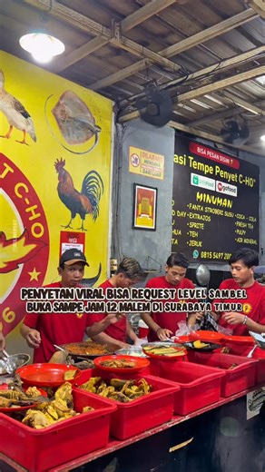 KULINERSBY | Kuliner Surabaya on Instagram: "Siap-siap kepedesan tapi nagih 😮‍🔥🌶️ Tempe Penyet C-Ho ini salah satu penyetan favorit di Surabaya Timur yang sambelnya pedes nampol dan boleh request level. Jangan ketipu namanya—nggak cuma tempe, tapi lauknya lengkap: ayam, bebek, ati ampela, tahu, telur, sampai terong 🔥 Sambelnya fresh, makin mantap dikucurin jeruk limo. Murah, nendang, dan bikin balik lagi 🤍 Kalau kamu tim pedes, ini wajib masuk list! 📍 Tempe Penyet C-Ho Jl. Dharmahusada No.