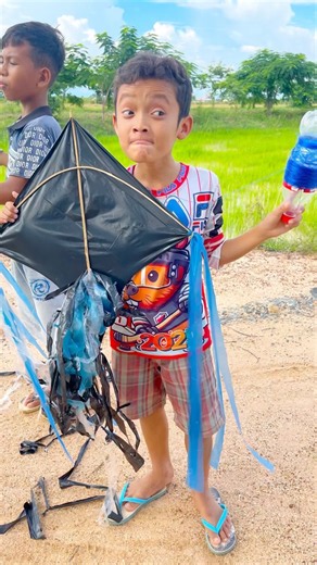 How to fly kite 🪁 #howtoflykite #kiteflying #kitefestival #kitefighting #subscribe #shortvideo
