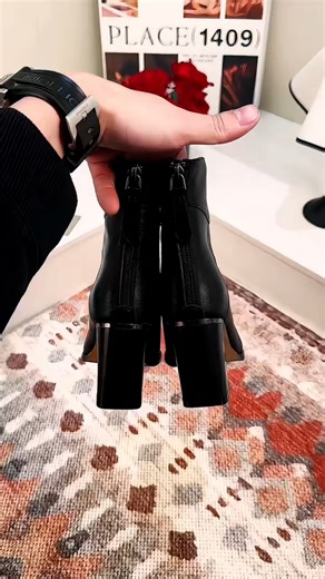 #High-end women's shoes#Real photos of beautiful shoes#High heels should be paired with flared pants