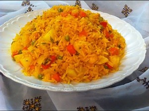 ارز بالخضر وقطع الدجاج لذيذ وسريع التحضير