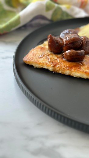 Recipes from the heart, episode 17: Saganaki with fig & balsamic reduction Ingredients 50g soft & juicy baby figs @angas_park 30mls water 1 tsp honey 1 tsp grape molasses or maple syrup @maplecanadaaus 1 tbsp balsamic vinegar 1 cinnamon quill 1 small bay leaf 3 cloves Pinch of salt Pinch of cracked black pepper 100g kefalogaviera cheese @dodoni.au Plain flour, for dusting Water, to dip cheese into Method: Start by making the fig & balsamic reduction, place all of the ingredients into a small sau