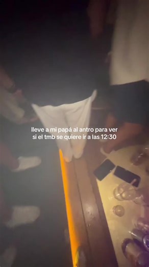 Una noche en el antro con papá