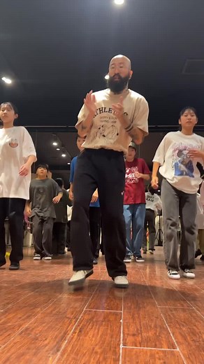 Dynamic Dance Steps with Hip Movement