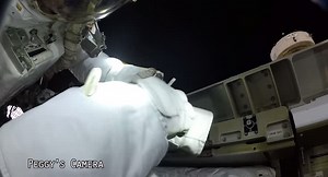 8.8K views · 256 reactions | What's it like working in space gloves? Imagine putting on a pair of winter mittens followed by 3 pairs of oven mitts and then trying to screw in a bolt. | Astronaut Jack “2fish” Fischer | Facebook