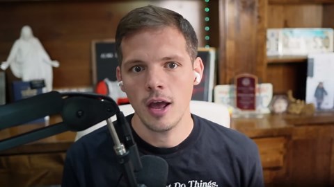 How to reverse engineer profitable white-label software businesses (step-by-step analysis)