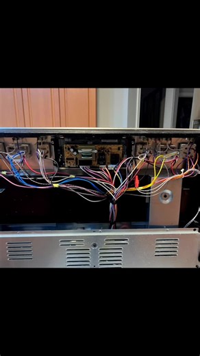 Joseph Pacquing on Instagram: "Non-Tech fixed my oven stove F11 Err lol #technician"