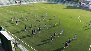 64K views · 1.1K reactions | ⚽Idées exercices échauffement ⚡ SUPER PROMO (jusqu'à -60%) sur de nombreux guides d'exercices et programmes pour les 8 ans du site ''Préparation Physique Football'' ! (jusqu'au 31 juillet 2025) CLIQUEZ ICI POUR PLUS D'INFOS >>> https://preparationphysiquefootball-shop.com/ | Préparation Physique Football | Facebook